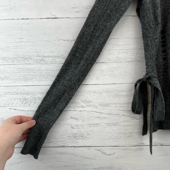 Pam & Gela Gray Destroyed Cashmere Blend Turtleneck Sweater Size S - Picture 4 of 10